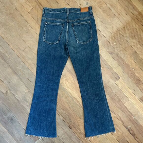 Citizens of Humanity Kaya Midrise Kick Flare Jeans - Picture 3 of 16